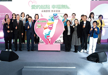 永達履行八年承諾 超越目標共捐贈69輛長照專車