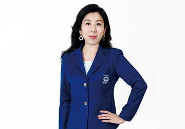關心 用心 耐心 貼心 感心 索娜 感恩所有 永續提供五心級服務產品圖